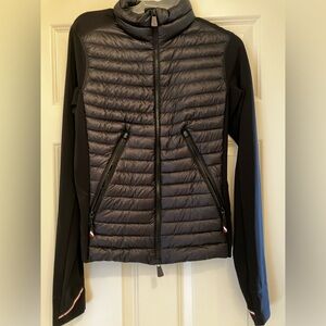 Almost new Moncler Grenoble day-namic Maglia cardigan in black